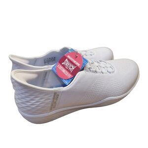 New Skechers Womens Shoes Newbury St Slip-On Sneakers White Bungee Womens Sz 5